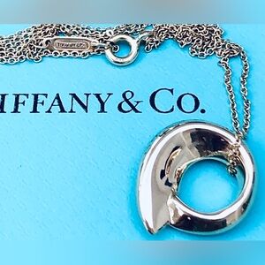 Tiffany & Co 💯% Auth RARE Frank Gehry Circle Fish Necklace w/Pouch ✨EUC✨
